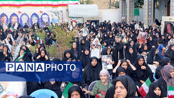 چهلم سردار حاجی‌زاده و فرزندان شهدا در منطقه ۱۷