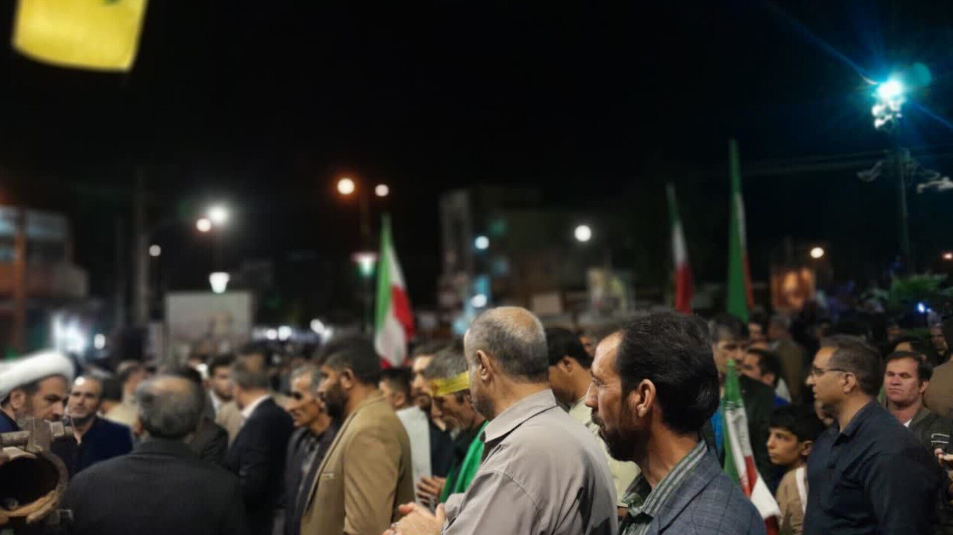 هفتاد وپنجمین حماسه کوهدشتی  ها، عشق به وطن و  رهبری