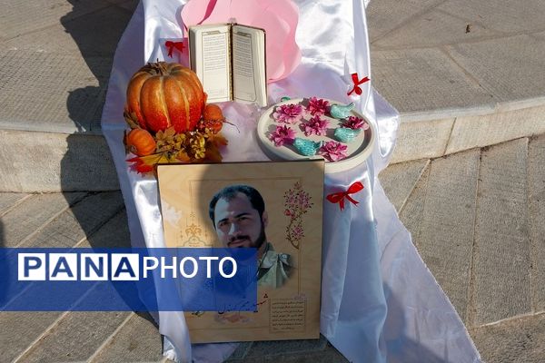 برنامه های شاد و متنوع به مناسبت شب یلدا در مدرسه منتصرین شاهد