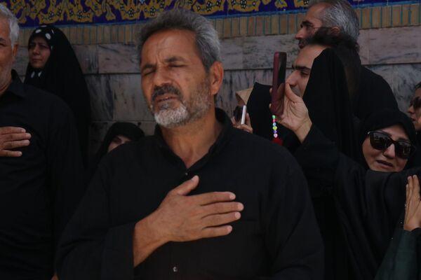 آسمان حرم مطهر رضوی غرق در نوای علمدار نیامد