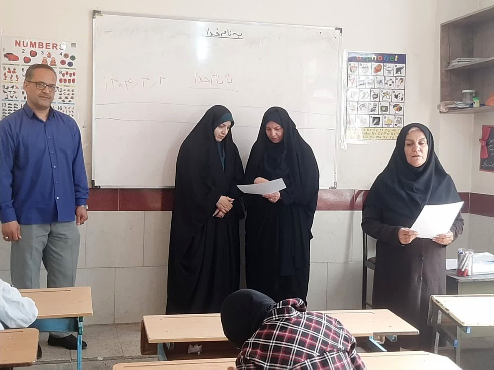 کیفیت‌سنجی آموزش‌های سوادآموزی اتباع با برگزاری آزمون‌های پایانی تحقق می‌یابد