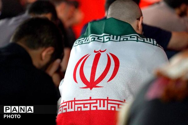 خیابان، مسافر بی‌ تاب محرم