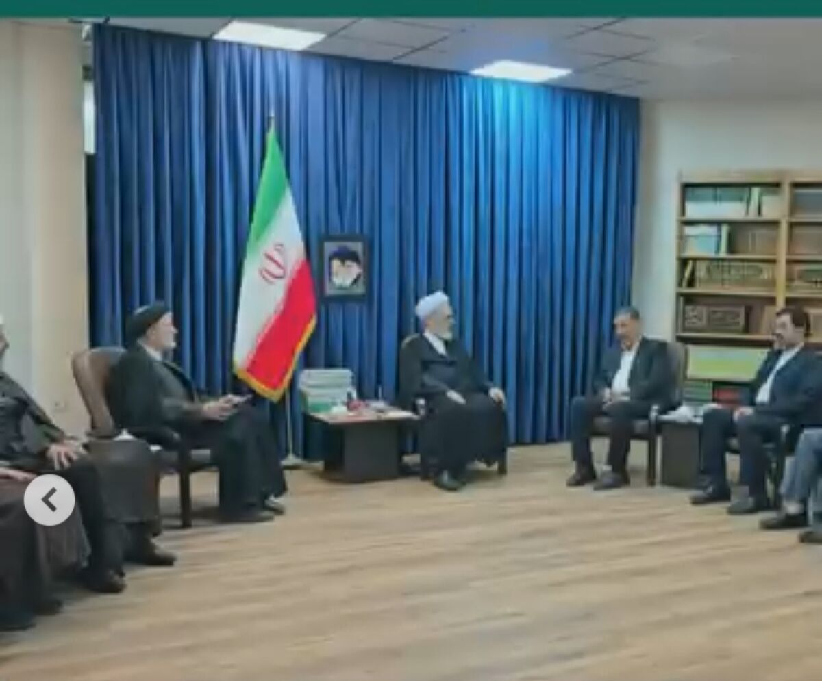 معاون‌اجرایی رئیس جمهور با آیت‌الله اعرافی دیدار کرد