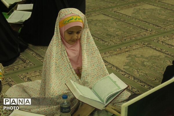  ۵۰۰ حافظ با شهدای بیت رهبری تجدید پیمان کردند
