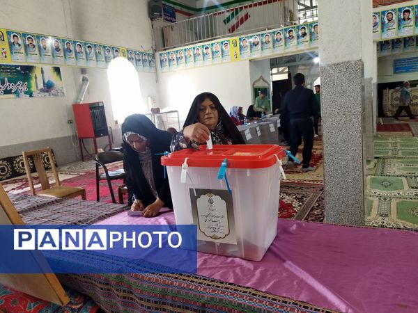 انتخابات چهاردهمین دوره ریاست‌جمهوری در شهر راز