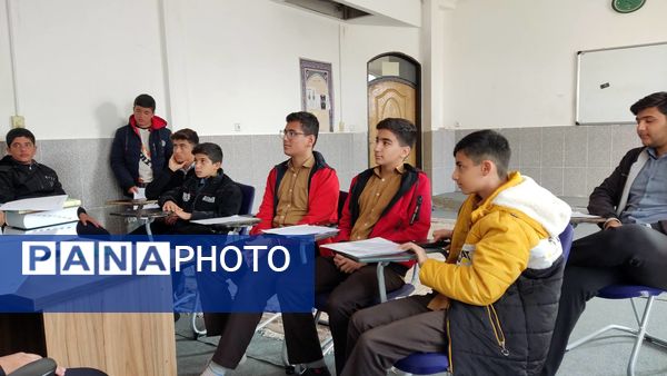 بارگزاری مسابقات قرآن رشته‌های پژوهشی پسران در شهرستان مه‌ولات