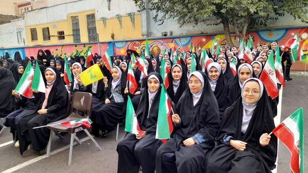 روز دانش‌آموز و نواختن زنگ استکبار ستیزی در منطقه ۱۶