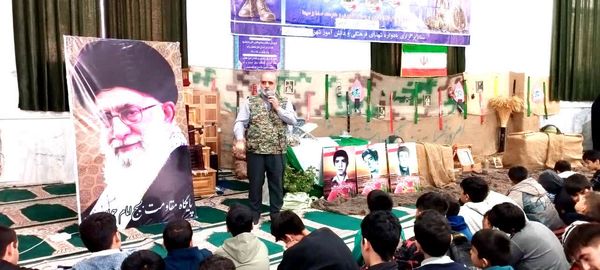 یادواره شهدای معلم و دانش آموز شهر زاوین 