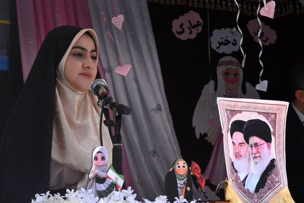 برگزاری مراسم باشکوه به‌مناسبت دهه کرامت در بهارستان‌ 2