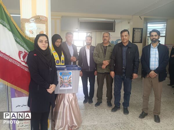 انتخابات انجمن ورزشی دبیرستان کوثر 