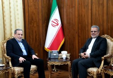 تاکید عراقچی بر ‌تداوم و تقویت همکاری‌های ایران و ونزوئلا