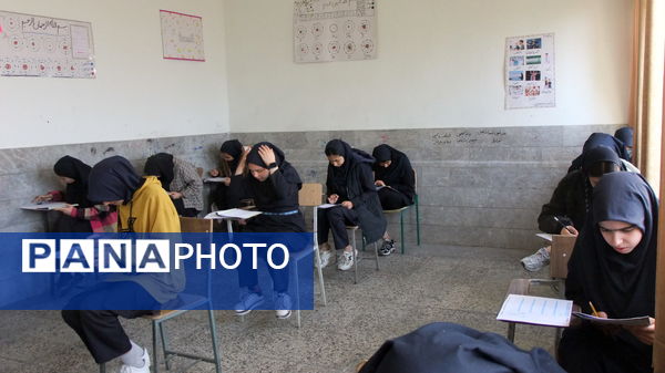 برگزاری سنجش دستاوردهای یادگیری 1403 در دبیرستان دخترانه معلم 