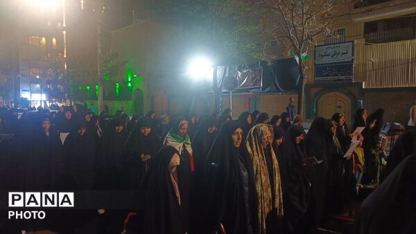 نماز استغاثه به امام زمان عجل الله تعالی فرجه الشریف در خیابان های مشهد
