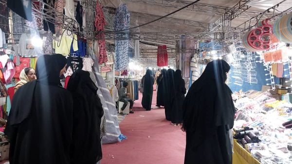 نمایشگاه بهاره در پارسیان