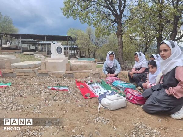 تجدید میثاق با شهدا؛ گامی در مسیر تربیت نسل ولایی در خرم‌آباد