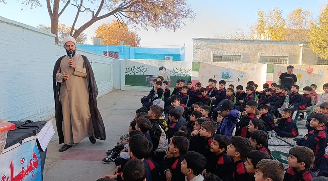 برگزاری مراسم شهادت حضرت فاطمه زهرا (س) در دبستان معلم یک آشخانه 