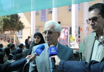 معلم باید به چیزی که ارائه می‌دهد باور درونی داشته باشد