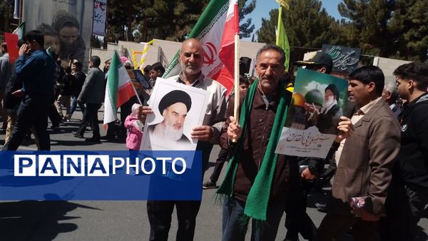 حضور پر‌شور مردم شهرستان بیرجند در راهپیمایی روز جهانی قدس 