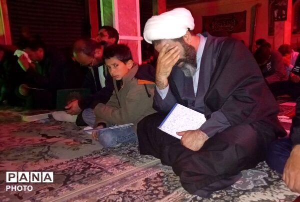 چلیچه در شب قدر غرق نور و نیایش شد