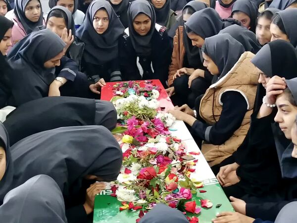 شهید گمنام، میهمان ویژه مدارس شهرستان خاتم شد