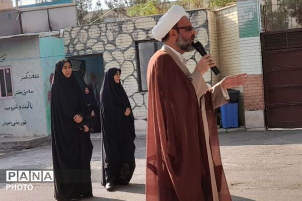 هم‌نوایی نسل فاطمی با مادران در نماز جماعت ایام فاطمیه؛ دبستان شهید اول ۲