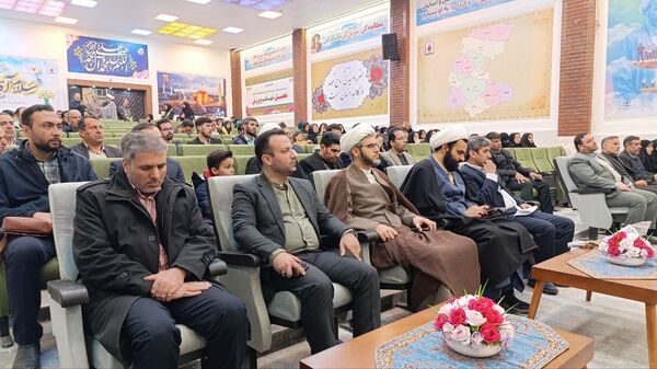 افتتاح سالن اجتماعات شهید احسان قد بیگی اردوگاه فرهنگی و تربیتی امیرکبیر (باغک شازند)
