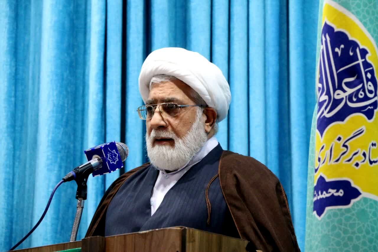  بهشت زیر پای مادرانِ باتقوا و تربیت‌گر است، نه صرفِ مادر بودن