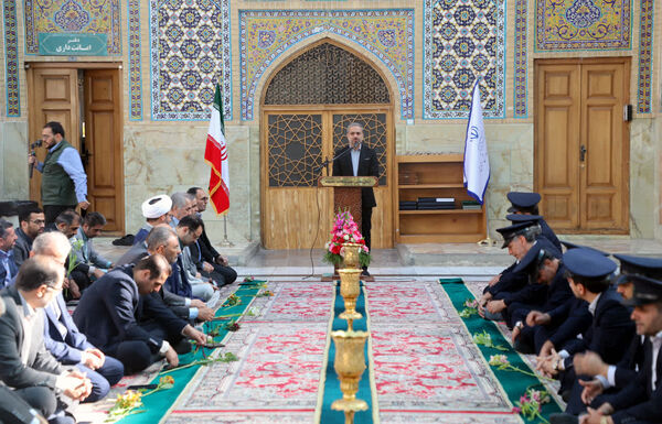 تجدید میثاق معلمان قم با شهیدان