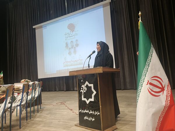تجلیل از برگزیدگان کنکور سراسری در فرهنگسرای سیمرغ نیشابور 