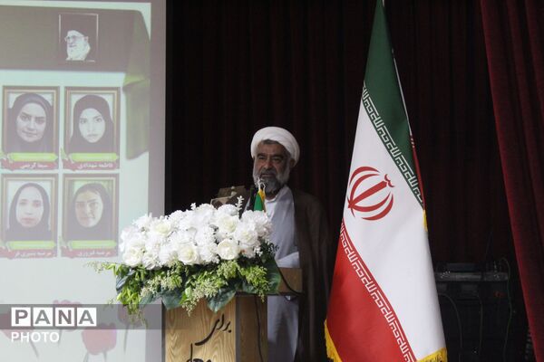  گرامیداشت هفته معلم در سالن شهید آوینی اداره آموزش و پرورش جوادآباد 