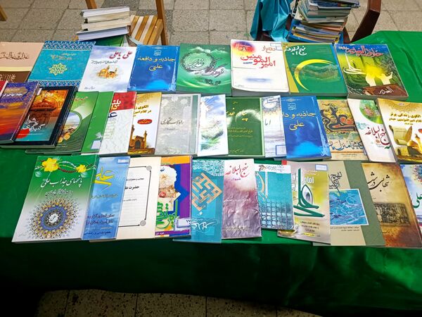 جشن کتاب و مطالعه در دبیرستان دخترانه متوسطه اول 15 خرداد 