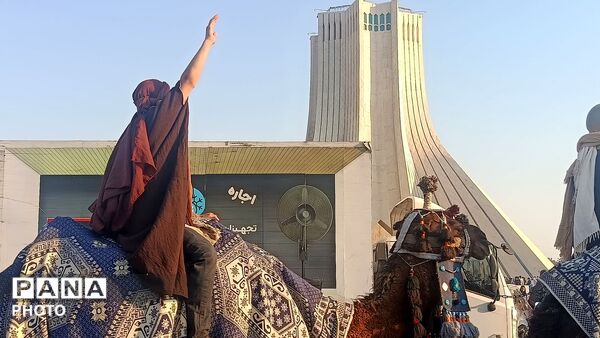 غدیر در قلب پایتخت؛ میدان آزادی میزبان خیل عظیم عاشقان ولایت