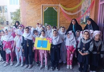 هنرنمایی دانش‌آموزان دبستان فضیلت در هفته تربیت بدنی 