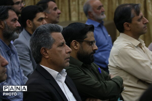 نشست موکب‌داران یزد با استاندار و نماینده ولی‌فقیه
