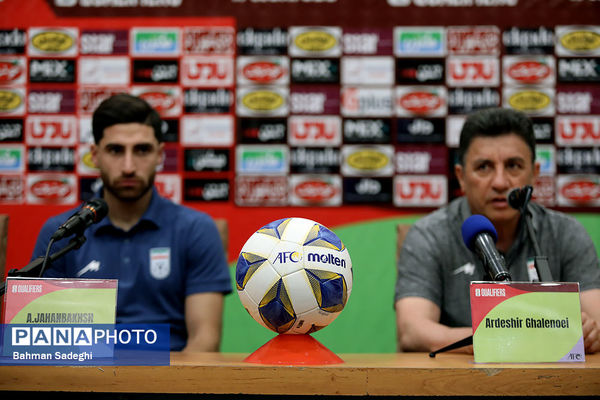 نشست خبری سرمربی تیم های ملی فوتبال ایران و ازبکستان