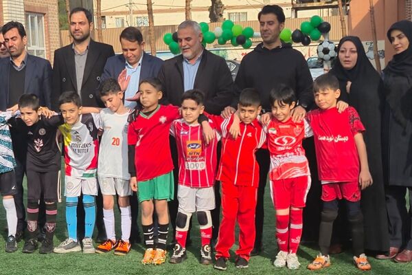 افتتاح چمن مصنوعی دبستان فرشچی اسلامشهر 