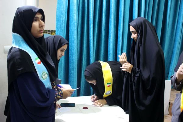 انتخابات مجمع شورای دانش‌آموزی دختران در مازندران 