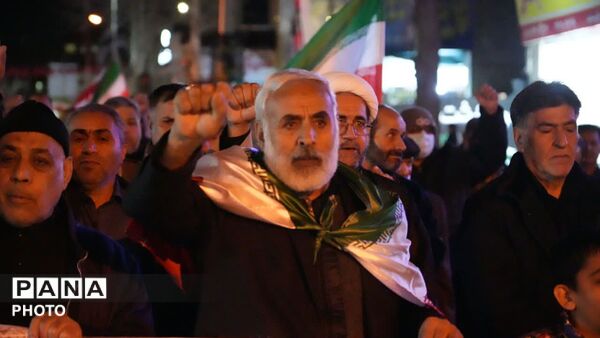 بیست و چهارمین شب خروش مردم کمال‌شهر در سوگ شهادت امام خامنه‌ای و اعلام بیعت با رهبری