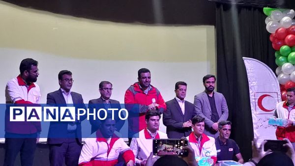 آیین تجلیل از جوانان، امدادگران، داوطلبان و مربیان هلال احمر کاشمر