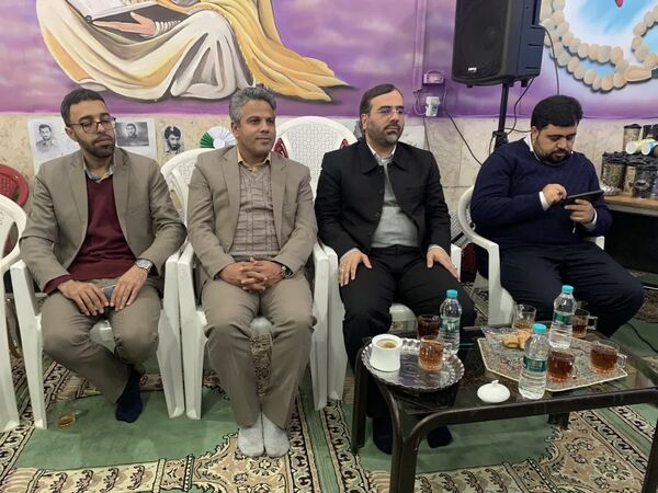 بازدید مدیرکل آموزش و پرورش استان اصفهان از مدرسه حضرت زینب (س) ناحیه ۴ (در طرح نماد)