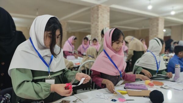 نخستین دوره حضوری بین‌المللی ستاره‌شناسی در پارسیان