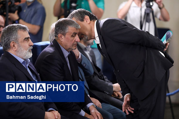 نشست خبری رئیس سازمان انرژی اتمی
