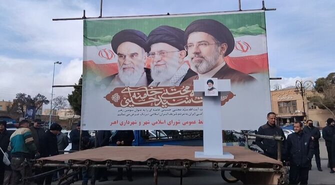 بیعت مردم اهر با سومین علمدار انقلاب اسلامی ایران