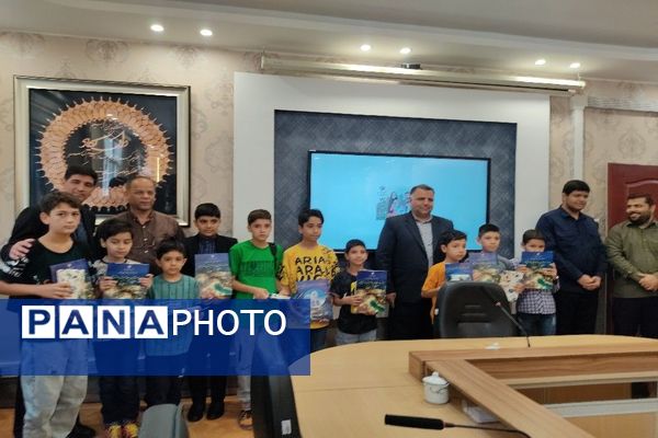 تجلیل از برگزیدگان پویش رأی با خانواده در نیشابور