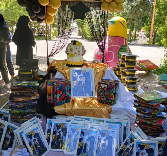 جشن فارغ التحصیلی پایه ششم مدرسه ضحی ۲ در پارک خانواده شیروان