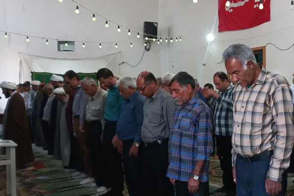 برگزاری نماز عید قربان در زرقان 