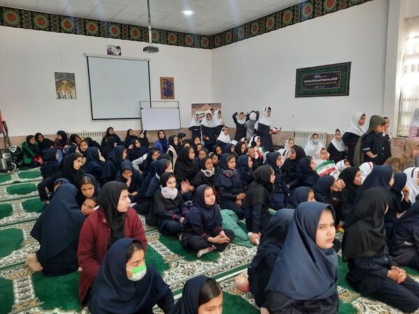 جشن انقلاب در آموزشگاه شهید رزمی
