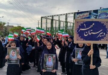 اجتماع صمیمی دانش‌آموزان نیشابور به یاد ۱۶۸ فرشته های دبستان شجره طیبه ی میناب