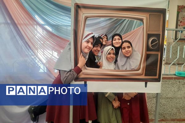 برگزاری جشن روز دانش‌آموز در مدارس ناحیه دو شهرری 