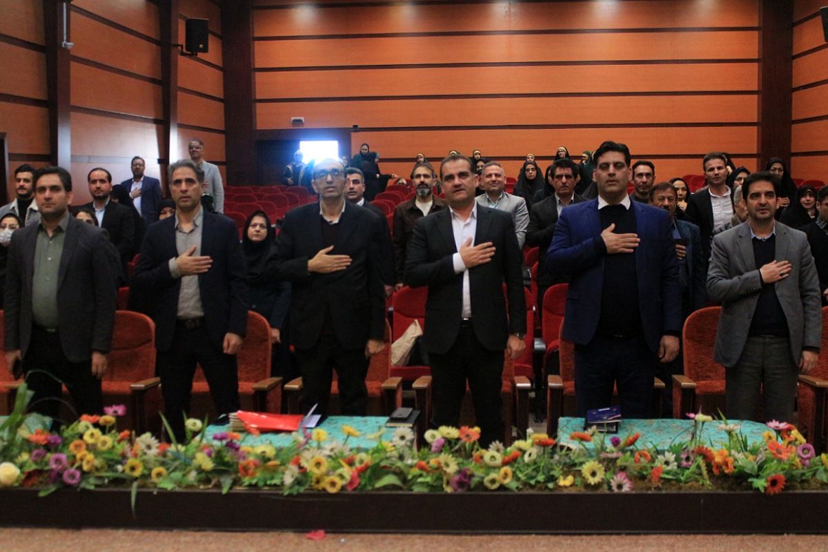 آیین اختتامیه طرح‌ها و برنامه‌های آموزشی بهارستان‌دو